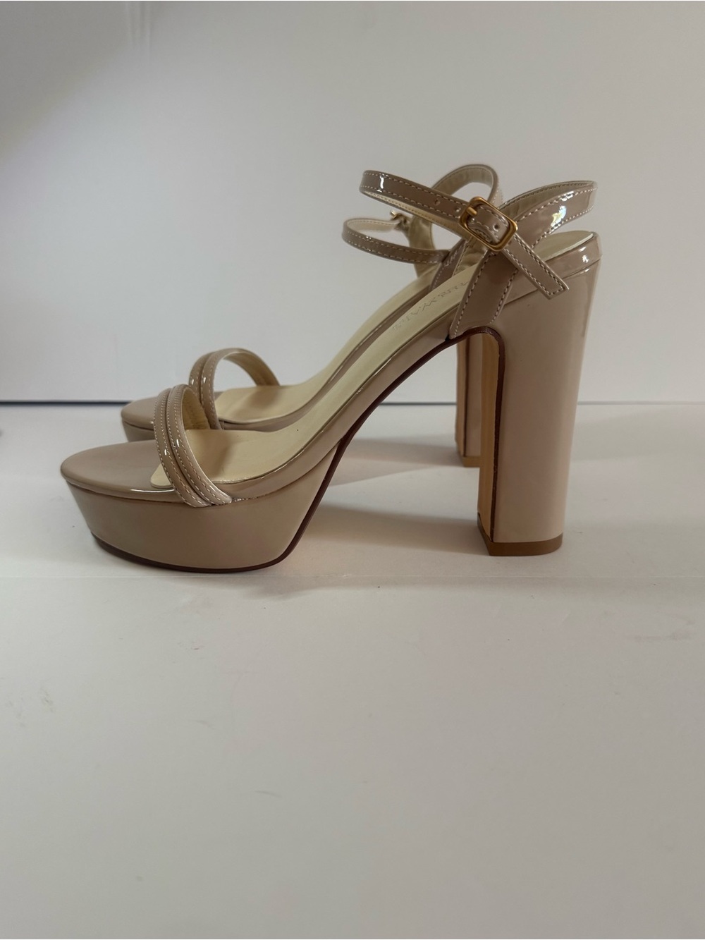 Benjamin walk Nude Patent Platform Block Heel Sandals - Women's size 7.5